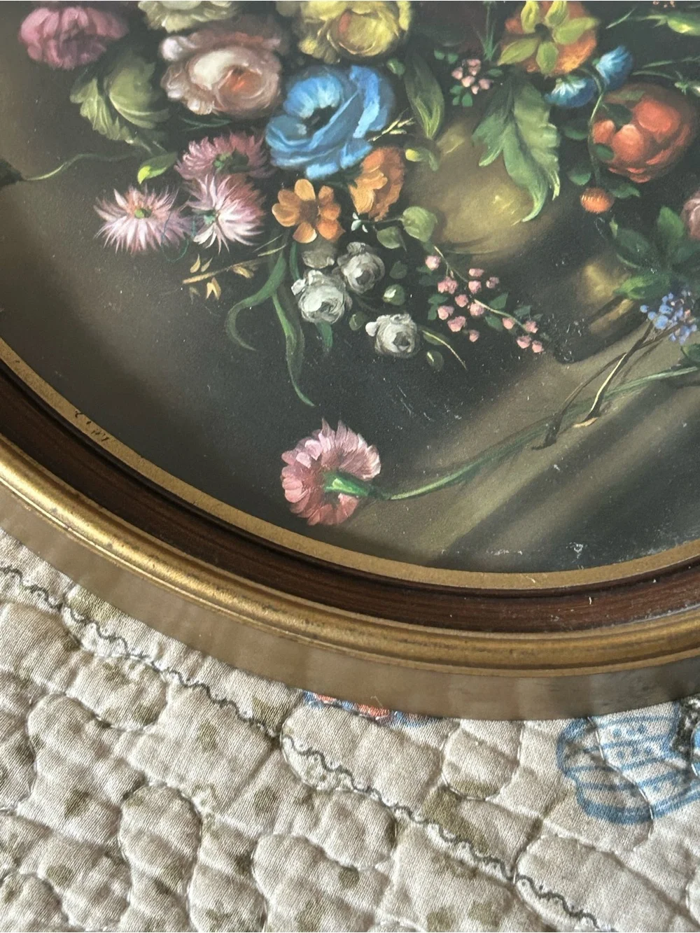 Vintage Oval Floral Wall Art in Brown and Gold Frame